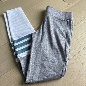 BOMBSHELL SPORTSWEAR LEGGINGS